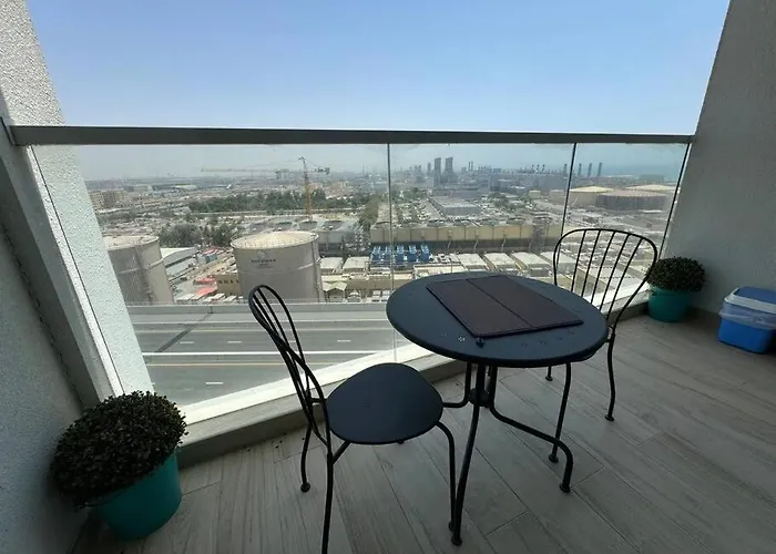 Luxurious Apartment In Dubai Marina