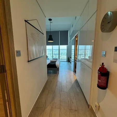 Luxurious Apartment In Dubai Marina Exterior photo